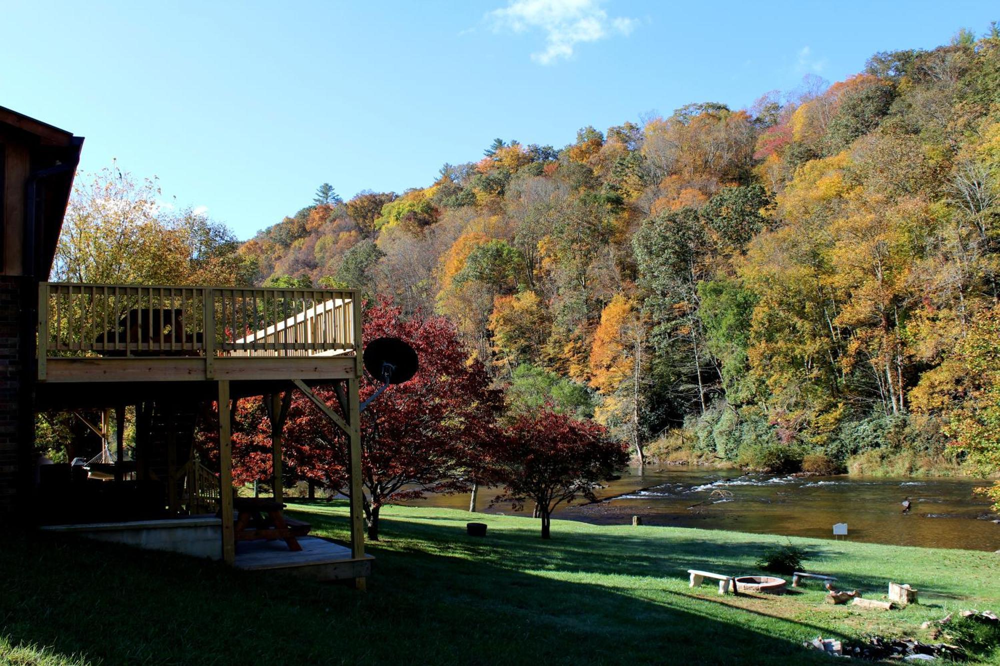 Rivers Edge Villa Jefferson Exterior photo