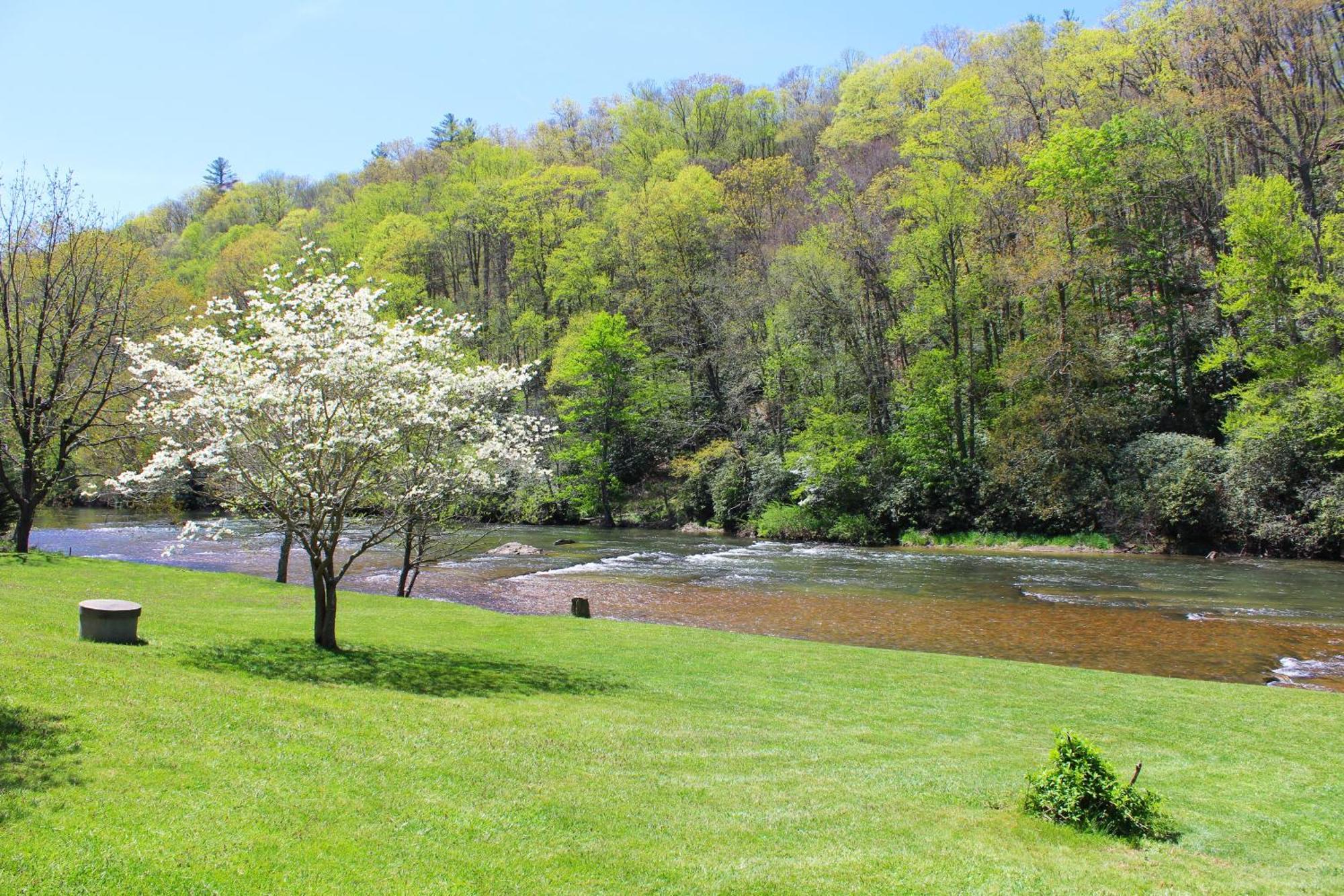 Rivers Edge Villa Jefferson Exterior photo